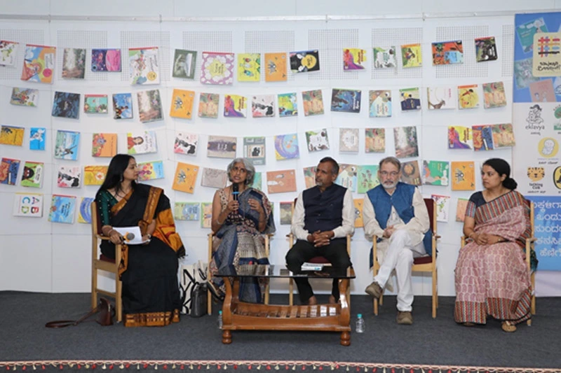 The panel discussion on the launch of the Kannada translated children’s books [L-R- Moderator, Pavitra Umashankar, Room to Read, along with panellists: Dr Shailaja Menon, Literature and Language Expert, Krishnamurthy Biligere, Author & Activist, Dr Ajit Bhide, Psychologist, Priyanka Francis, IAS (core member of KA-RDPR’s Gram Panchayat Library Initiatives)]