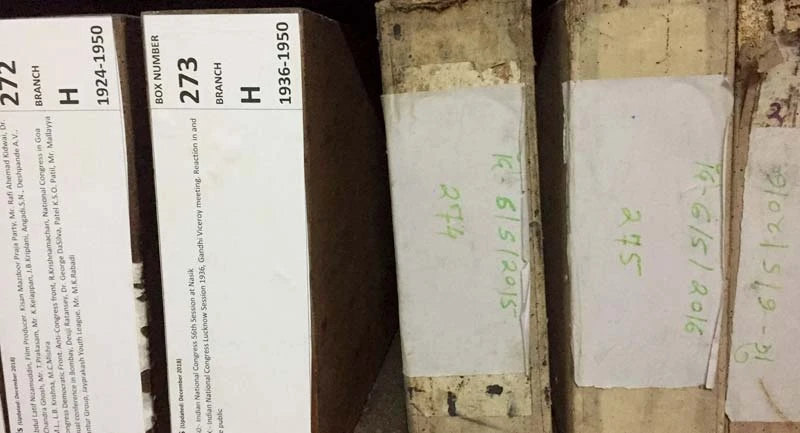 Old and new files at the Mumbai Police Archives __ Image credit_Gayatri Kamath (Tata Trusts Horizons Magazine).